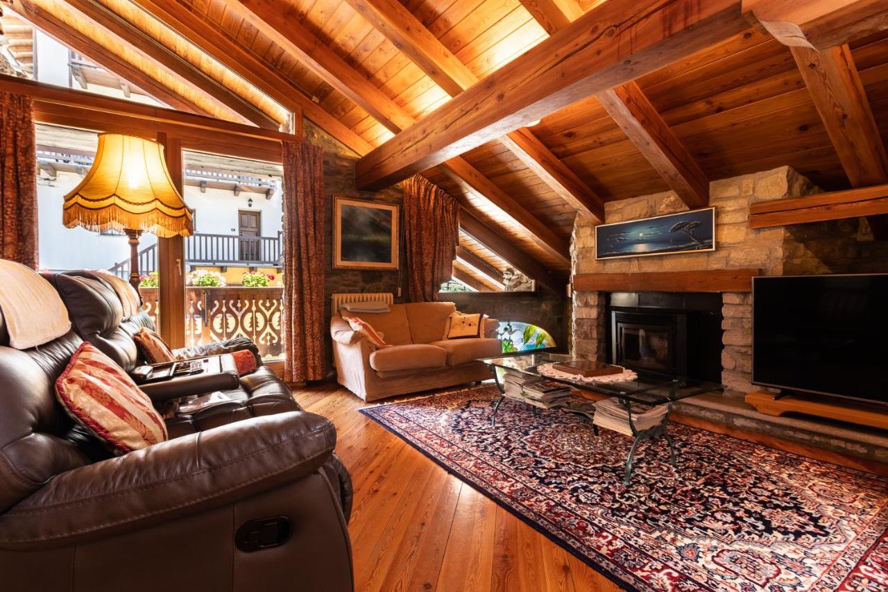 L'Atelier Du Temps - Woodstone Villa Aosta Exterior foto